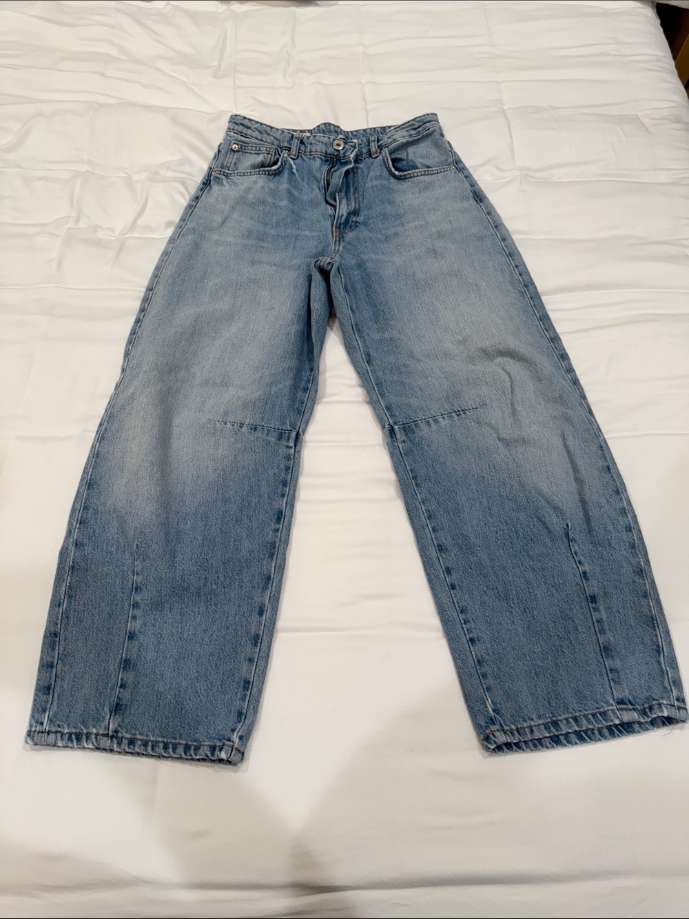 Zara Washed Light Blue Relaxed Straight-Leg Jeans